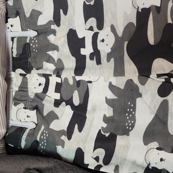 Carter Baby 3 Piece Set - Grey Camo - Size 24 Months NWT - Picture 5 of 8